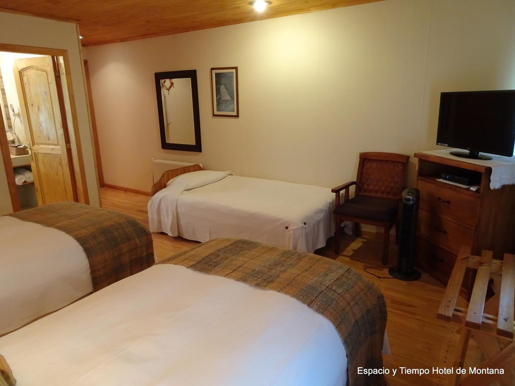 Espacio Y Tiempo De Montaña Hotel